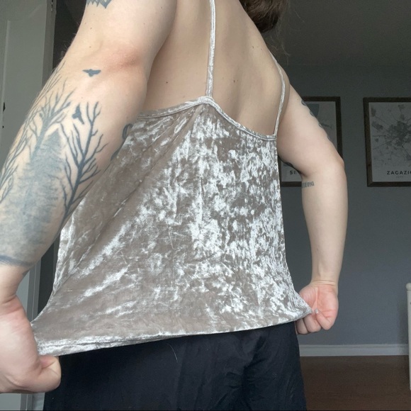 Cami velvet size M forever 21 - Picture 2 of 3
